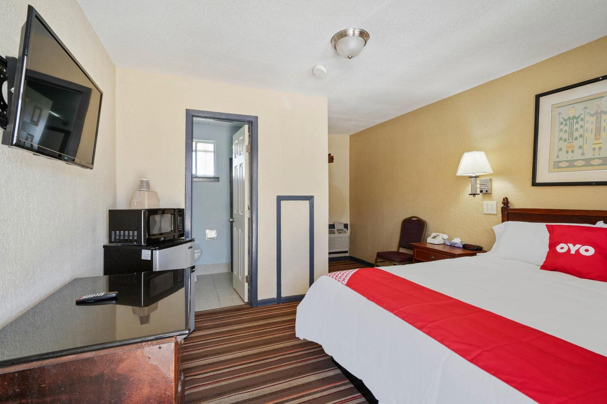 Oyo Hotel Luling Tx Downtown I-10/Us-90 Екстер'єр фото