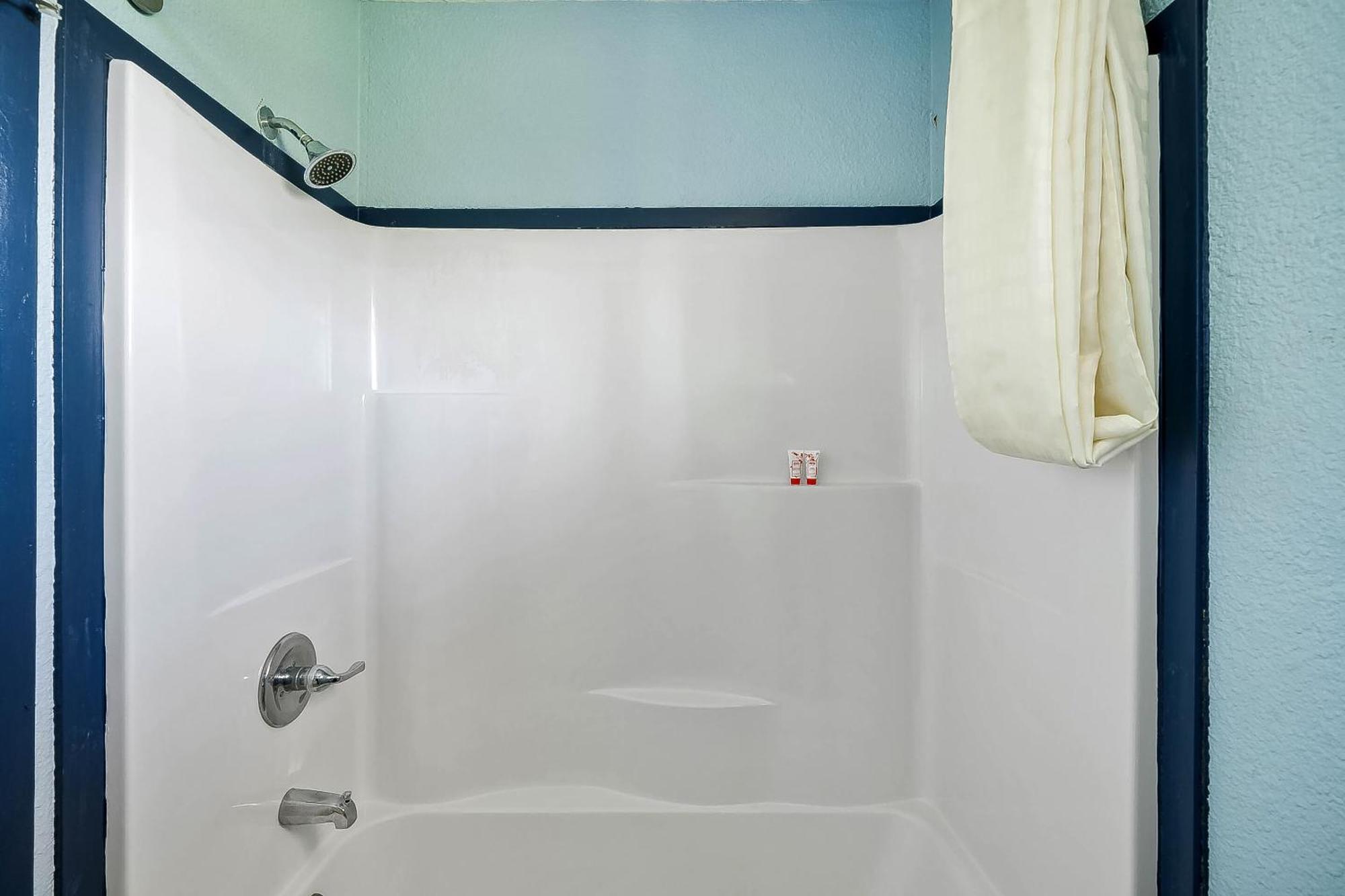 Oyo Hotel Luling Tx Downtown I-10/Us-90 Екстер'єр фото